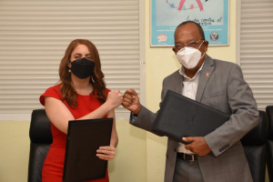 Director de CONAVIHSIDA recibe a directora de PROSOLI