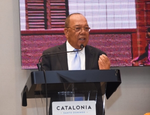 El 53 por ciento de las mujeres dominicanas ha sufrido violencia, revela el director del CONAVIHSIDA