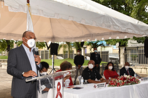 CONAVIHSIDA inaugura exposición fotográfica en San Cristóbal y reitera su compromiso de mejorar los indicadores de la epidemia