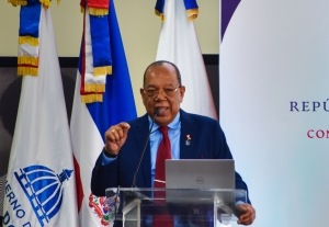 Gobierno actualiza estrategias del VIH y busca cerrar brechas de género y derechos humanos